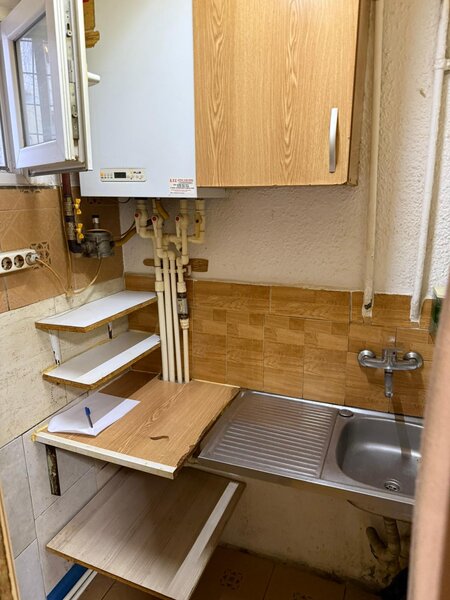 Berceni, Piata Resita